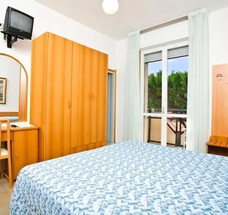 Hotel Maggiorina 3*
